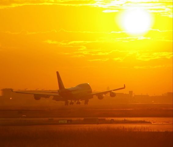 Boeing 747-400 (VH-OJA)