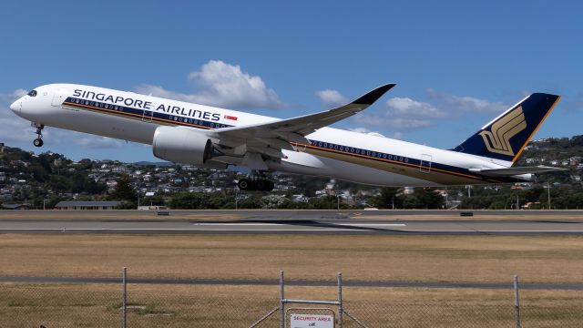 Airbus A350-900 (9V-SMD) - Singapore 248 rotating off RW34 bound for Singapore via Melbourne