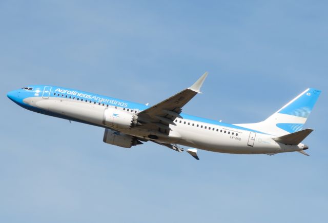 Boeing 737-800 (LV-KKD)