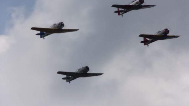 North American T-6 Texan —