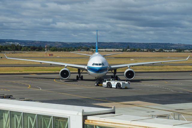 Airbus A330-300 (B-5922)