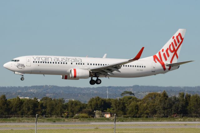 Boeing 737-800 (VH-VUC) - About to put down on runway 05. Wednesday, 21st May 2014.