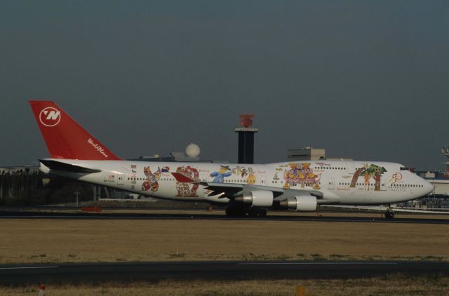 Boeing 747-400 (N670US) - Departure at Narita Intl Airport Rwy16R on 1997/03/25