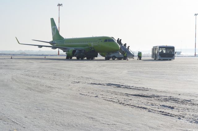 Embraer 170/175 (VQ-BYV) - 11.02.2018