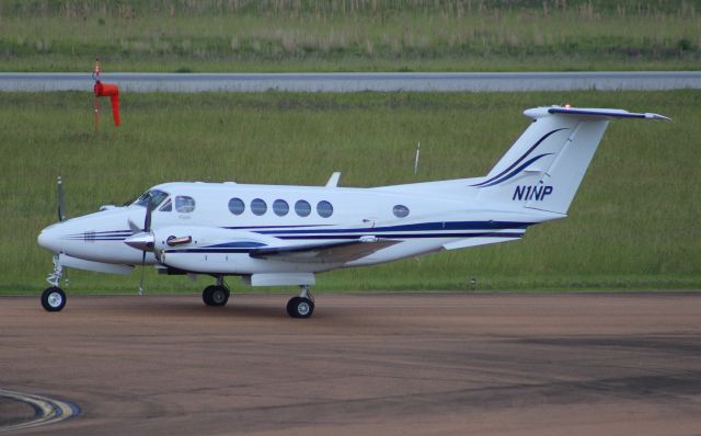 Beechcraft Super King Air 200 (N1NP)