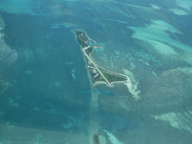 Cessna Caravan (N92JJ) - Walkers Cay, Bahamas