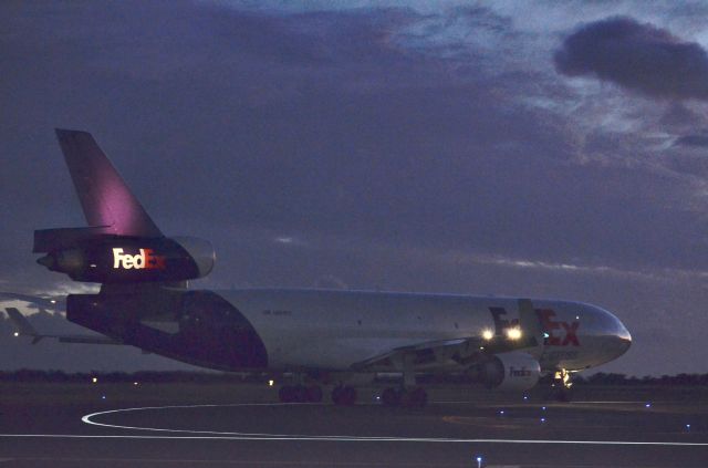 Boeing MD-11 (N604FE)