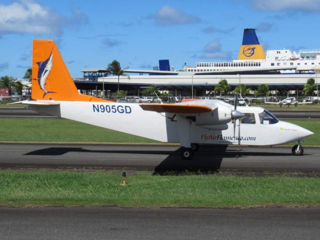 ROMAERO Islander (N905GD)