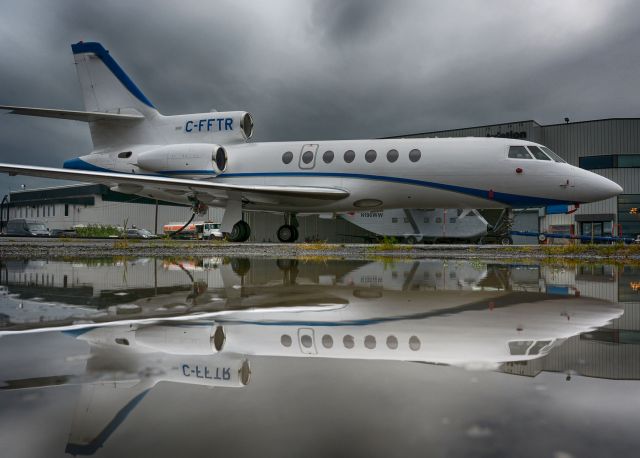 Dassault Falcon 50 (C-FFTR)