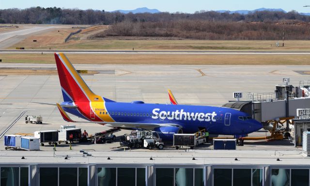 Boeing 737-700 (N743SW)