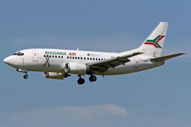 Boeing 737-500 (LZ-BOP)