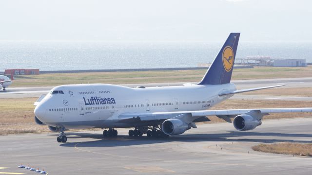 Boeing 747-200 (D-ABTK)