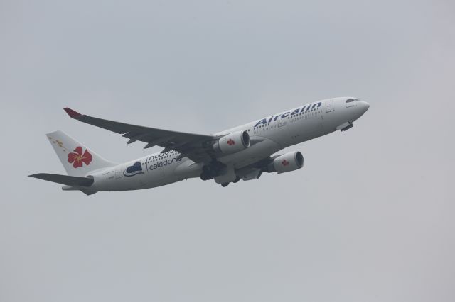 Airbus A330-200 (F-OHSD)