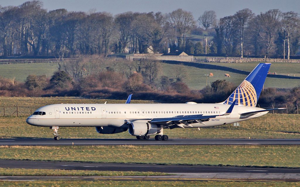 Boeing 757-200 (N67134) - united b757-224 n67134 after landing at shannon from newark 20/3/18.