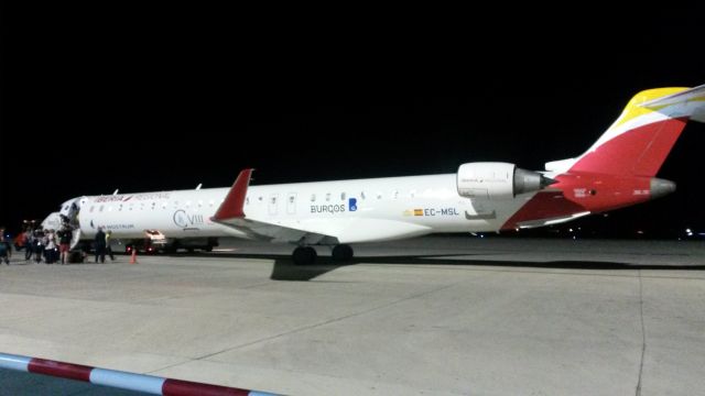 Bombardier CRJ-1000 (EC-MSL)