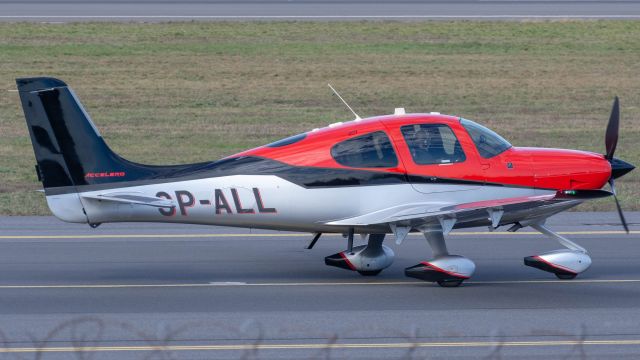 Cirrus SR-22 (SP-ALL)