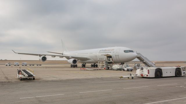 Airbus A340-300 (9H-HOP)