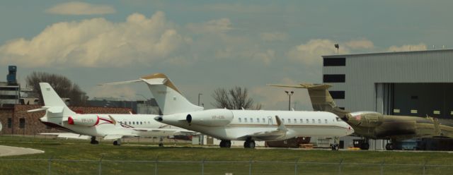 Dassault Falcon 2000 (PP-LFS) - 4/25/20  parked outside the newer Duncan paint shop with VP-CGL