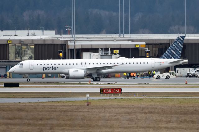 EMBRAER ERJ-190-400 (C-GKQP)