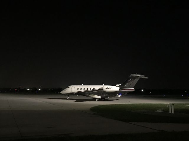 Bombardier Challenger 300 (N540FX) - N540FX on the FBO last night after arriving earlier that day from KLAS. He departed this morning to KPDK operating as LXJ540. 10/5/21.