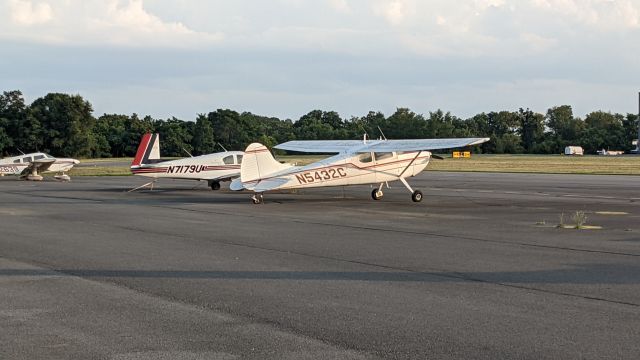 Piper Cherokee (N5432C)