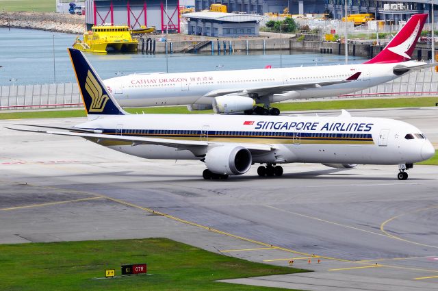 Boeing 787-8 (9V-SCL)
