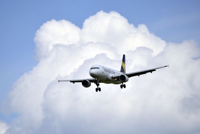 Airbus A320 (YL-LCO) - Thomas Cook - A320-214 (YL-LCO) (Photo May 2018)