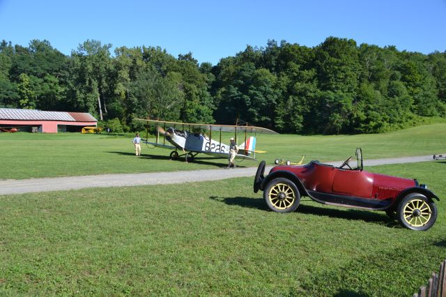 — — - Old Rhinebeck Aerodrome