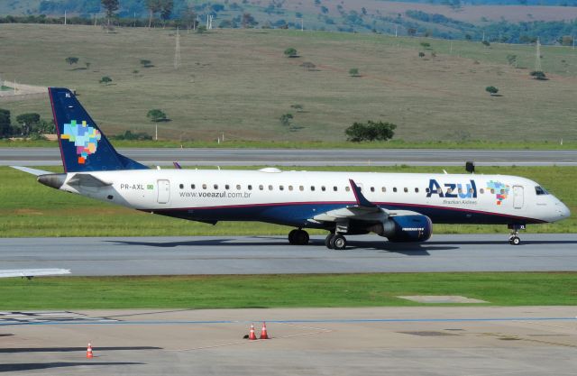 EMBRAER 195 (PR-AXL)