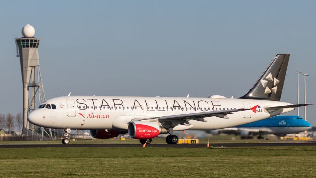 Airbus A320 (OE-LBZ)