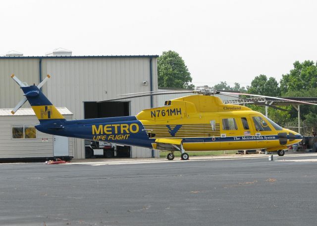 Sikorsky S-76 (N761MH) - At Metro Aviation. 