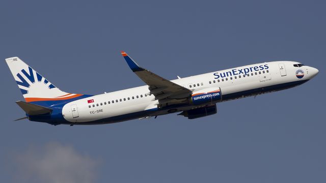 Boeing 737-800 (TC-SRE)