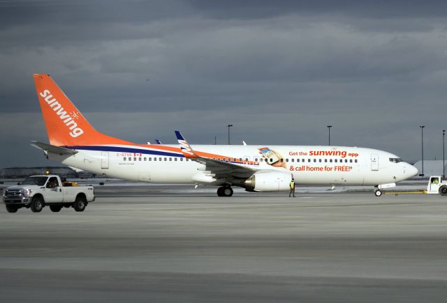 Boeing 737-700 (C-GTVQ)