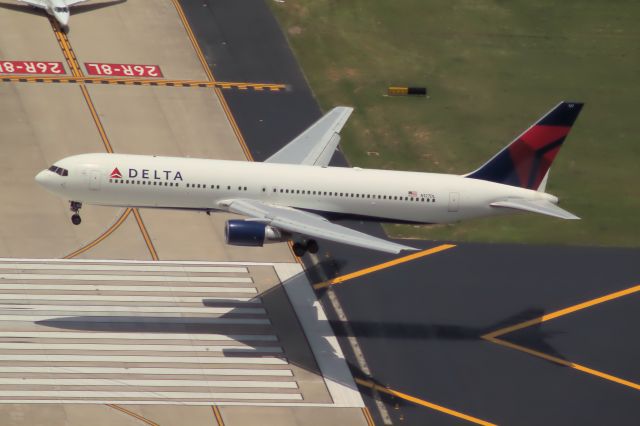 BOEING 767-300 (N127DL) - I was in a helicopter over ATL