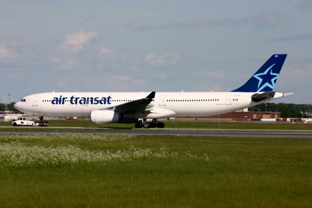 Airbus A330-300 (C-GTSO)