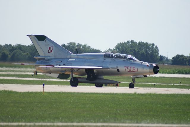 MIKOYAN MiG-21 (N711MG)