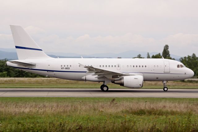 Airbus A319 (VP-BED)