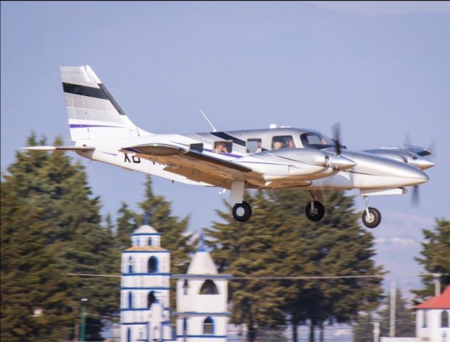 Piper Seneca (XB-RFZ)