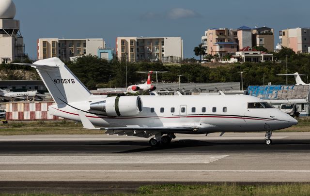 Canadair Challenger (N705VS)