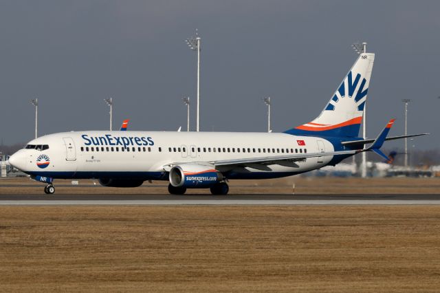 Boeing 737-800 (TC-SNR)