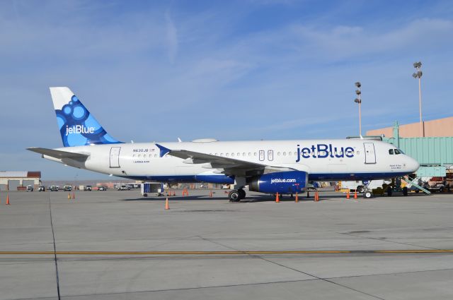 Airbus A320 (N630JB) - Normally the jetBlue flight at ABQ comes thru at midnight but this one stayed thru the day on 23Jan2016 when New York was snowed in.