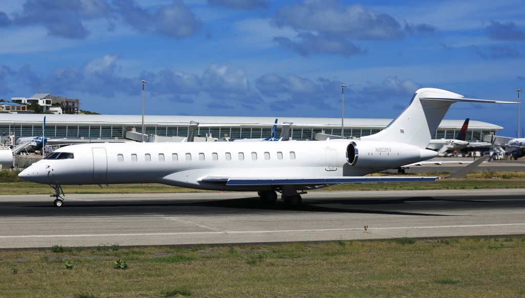 BOMBARDIER BD-700 Global 7500 (N80MV)