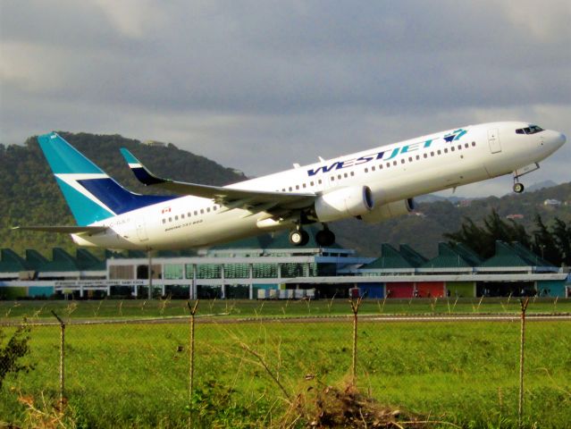 Boeing 737-800 (C-GJLS)