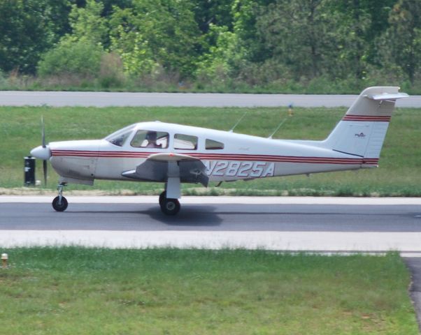 Piper Cherokee (N2825A) - Arriving 20 - 5/19/10 (Destroyed)