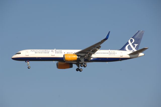 Boeing 757-200 (TF-FIA) - Final Approach to Narita Intl Airport R/W34L on 2008/12/29