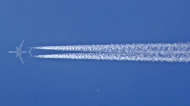 Boeing 787-8 (CC-BBE) - LA750 | SCL>GRU | CC-BBEbr /OVER CASCAVEL-BRA | FL410br /20.02.2017 - 10:59