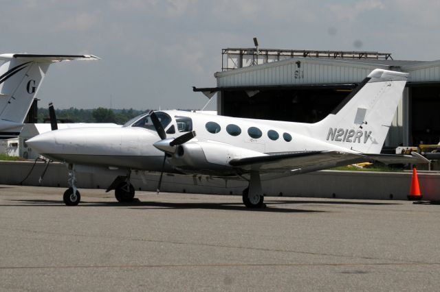 Cessna 421 (N212RV)