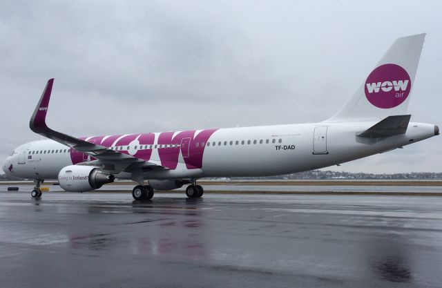 Airbus A321 (TF-DAD) - Welcome to Boston - DAD !