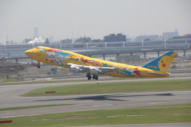 Boeing 747-400 (BON8957) - Departure at Haneda Intl Airport R/W16R on 2008/6/1 Pokemon c/s