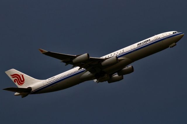 Airbus A330-300 (B-2385) - evening without sun